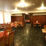 Loewen Otel 4*