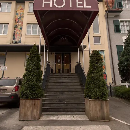 Löwen Hotel